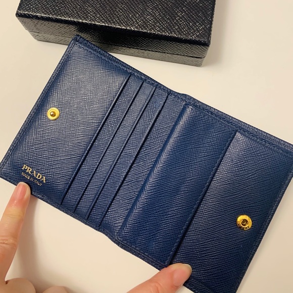 Prada logo-plaque folding wallet - Picture 3 of 7